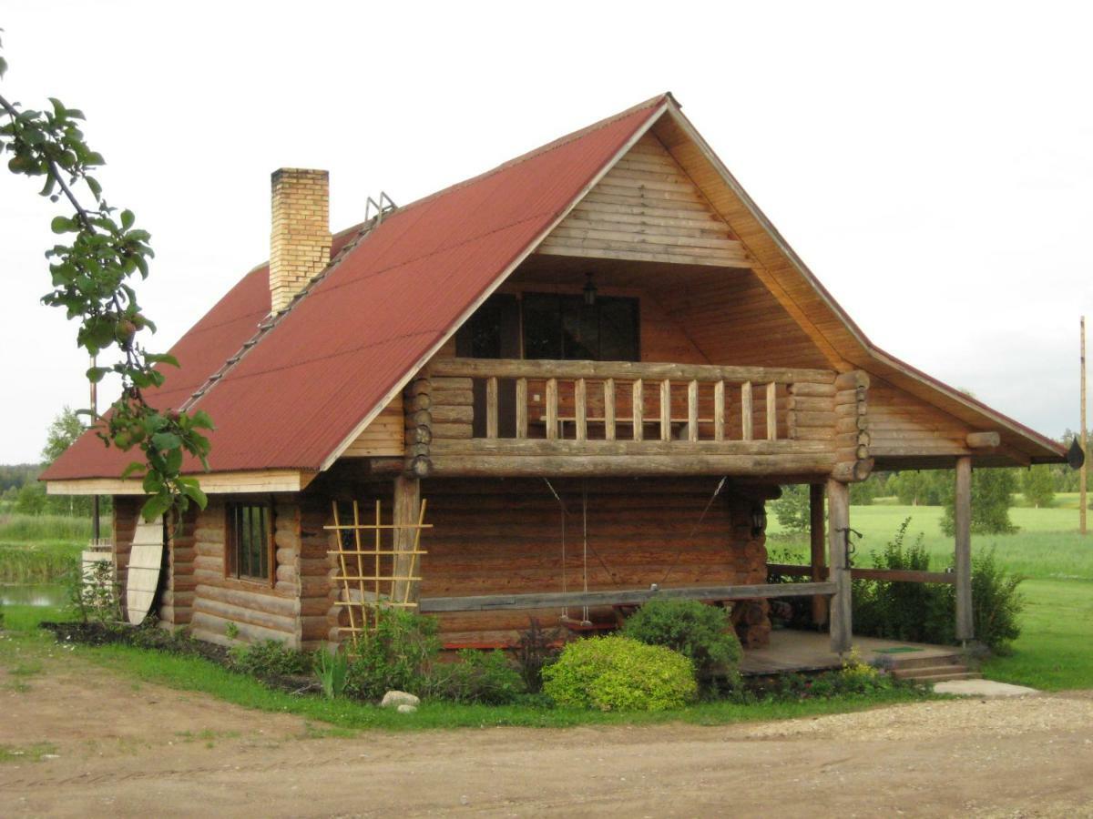 "Ziedkalni" Villa Bīriņi Eksteriør bilde